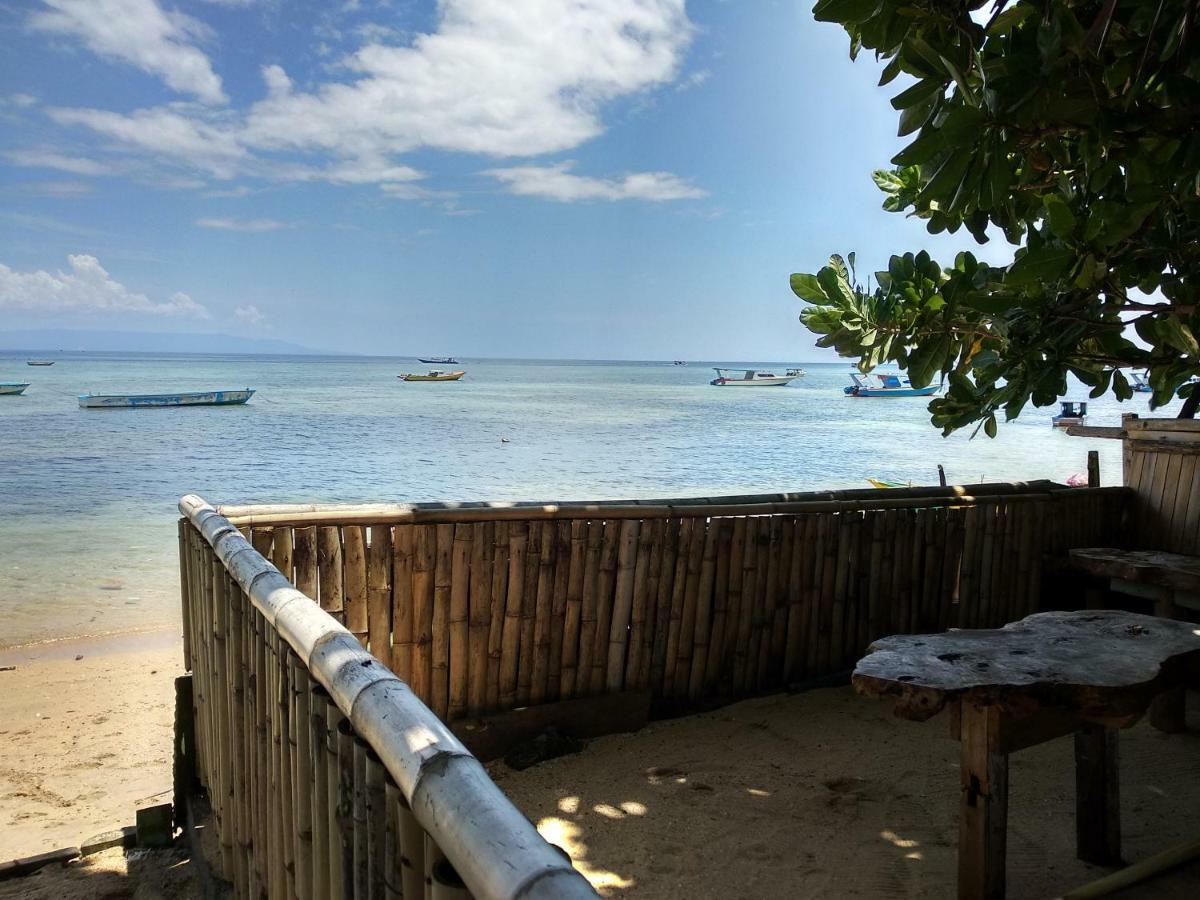 Sunset Guest House & Bar Bunaken Eksteriør bilde